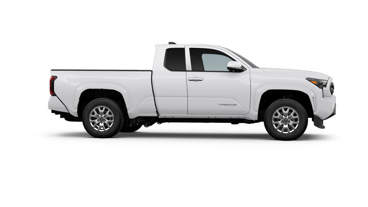 2025 Toyota Tacoma SR5 XtraCab photo 16