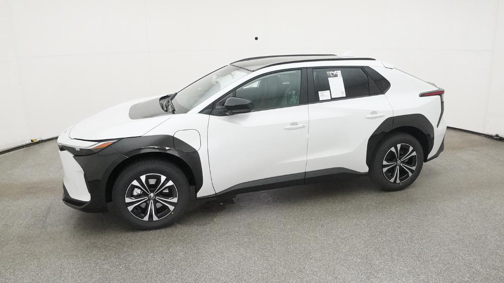 2025 Toyota bZ4X XLE photo 7