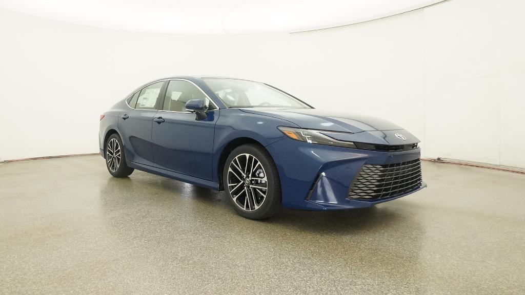 2025 Toyota Camry XLE photo 4