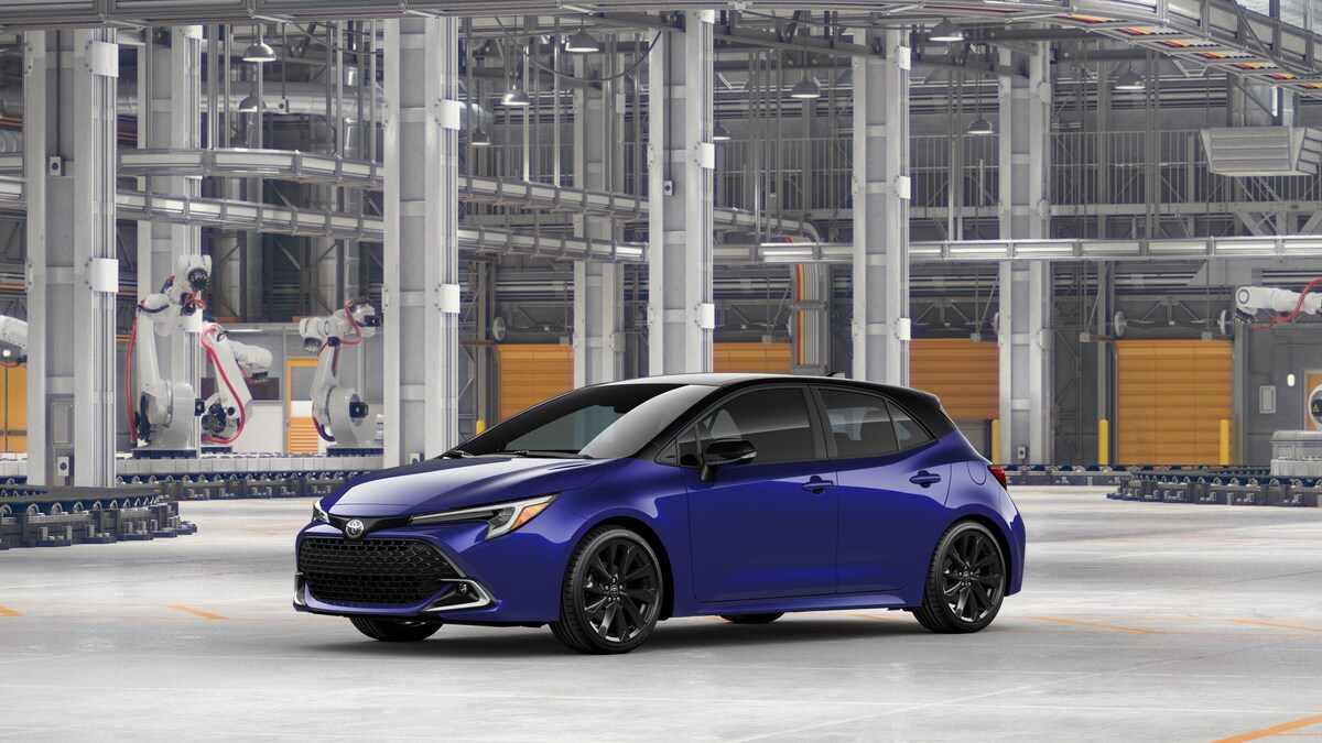 2025 Toyota Corolla XSE photo 2