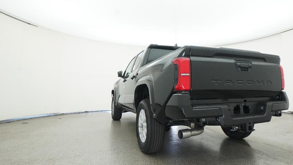 2025 Toyota Tacoma SR5 Double Cab photo 6