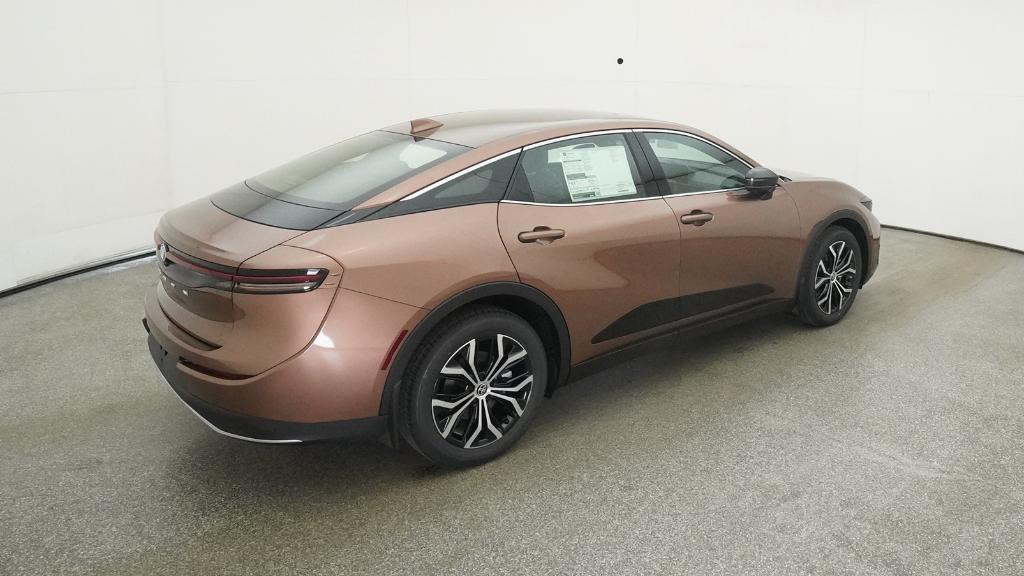 2026 Toyota Crown XLE photo 5