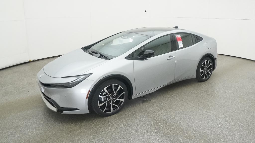 2026 Toyota Prius XSE's photo