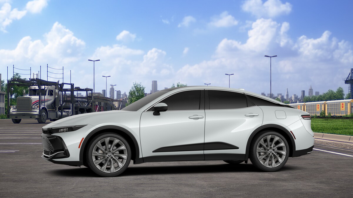 2026 Toyota Crown Limited photo 3