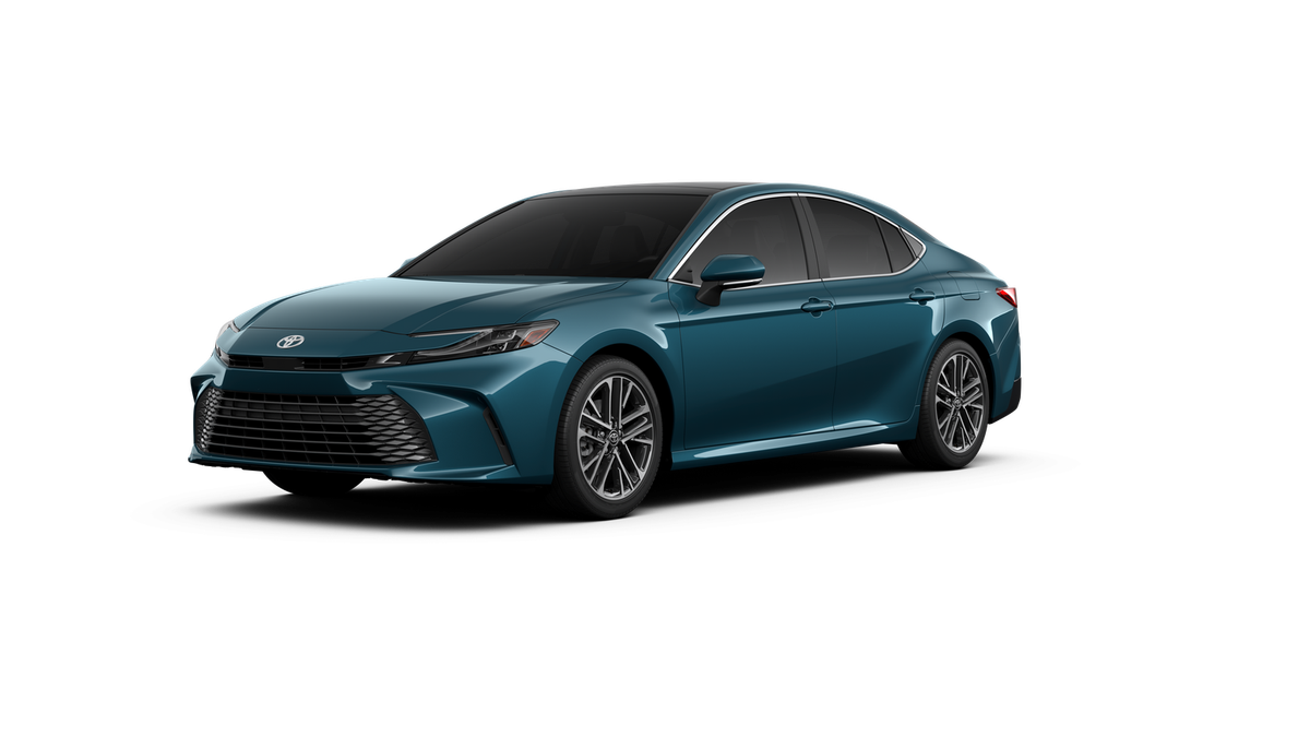 2025 Toyota Camry XLE -
                  Farmington Hills, MI
