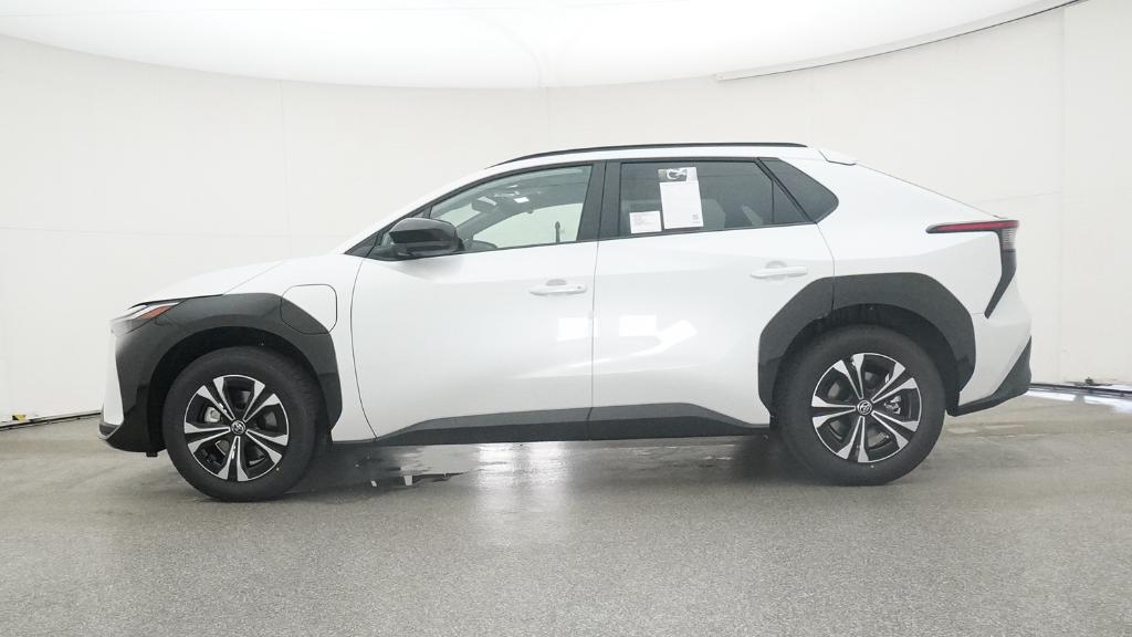 2025 Toyota bZ4X XLE photo 26