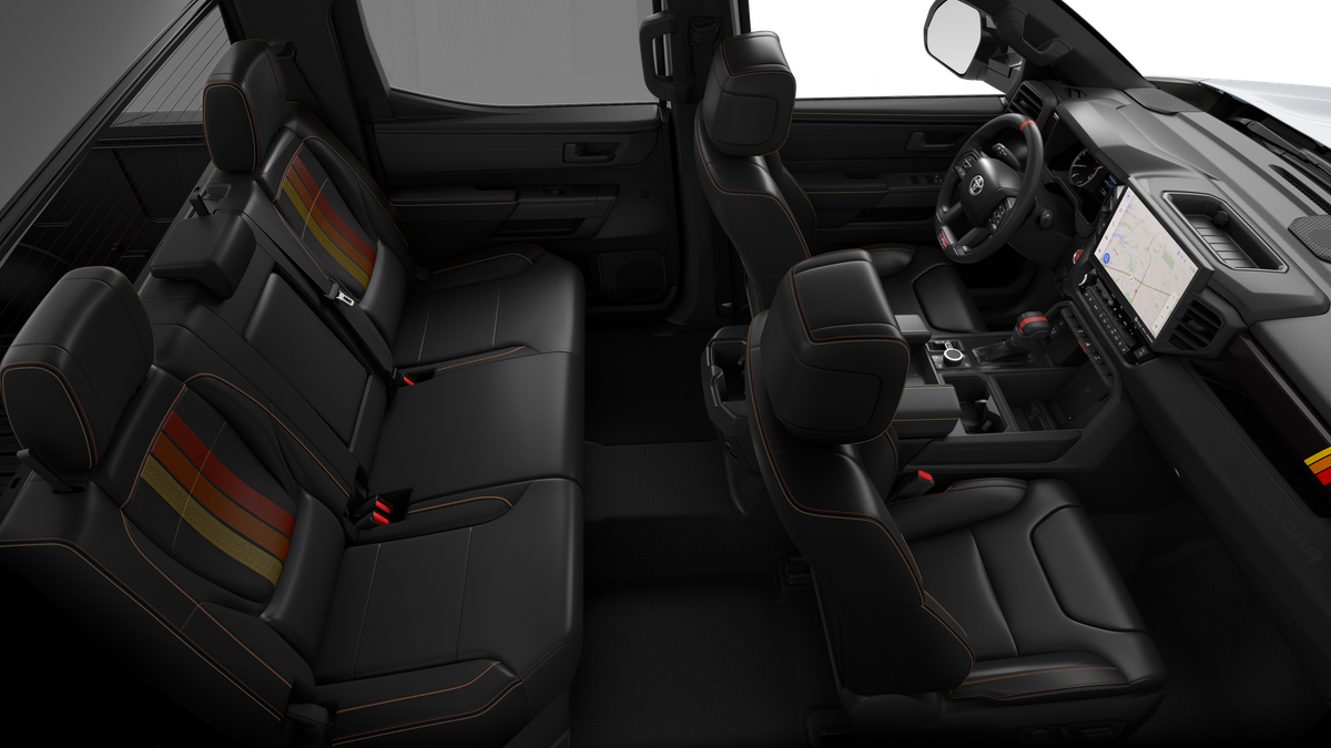 2025 Toyota Tundra SR5 CrewMax photo 4