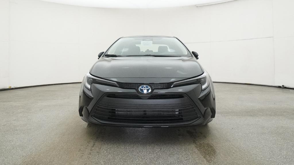 2025 Toyota Corolla Hybrid LE photo 4