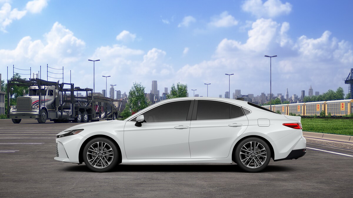 2026 Toyota Camry XLE photo 4