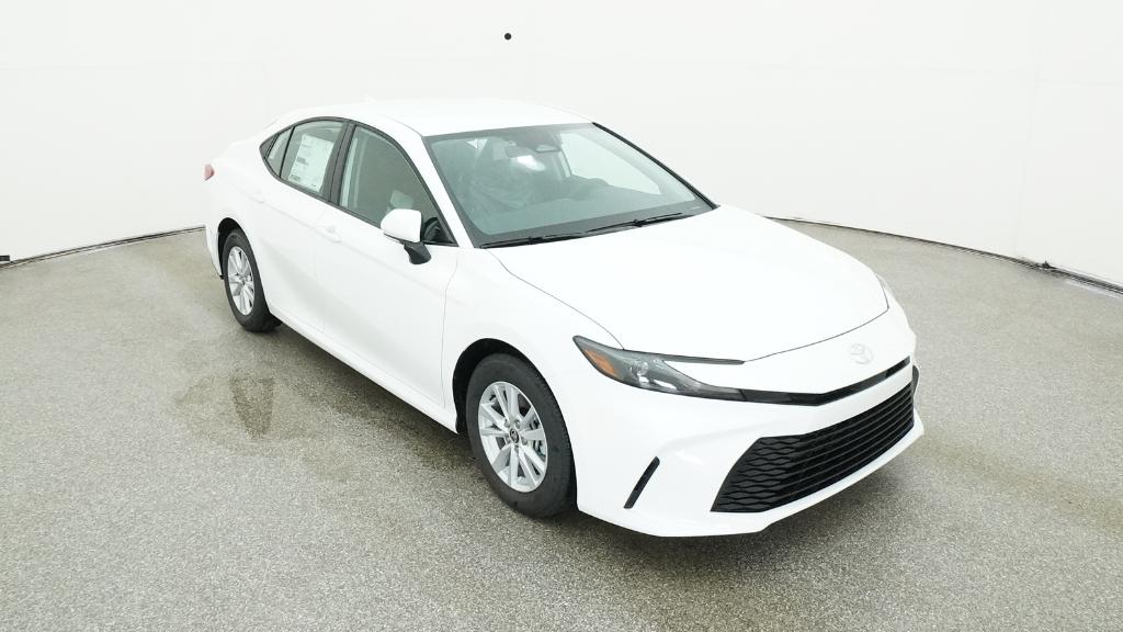 2025 Toyota Camry LE photo 28