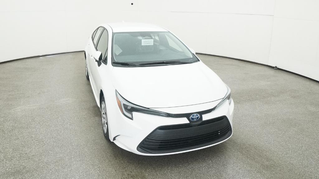 2025 Toyota Corolla Hybrid LE photo 12