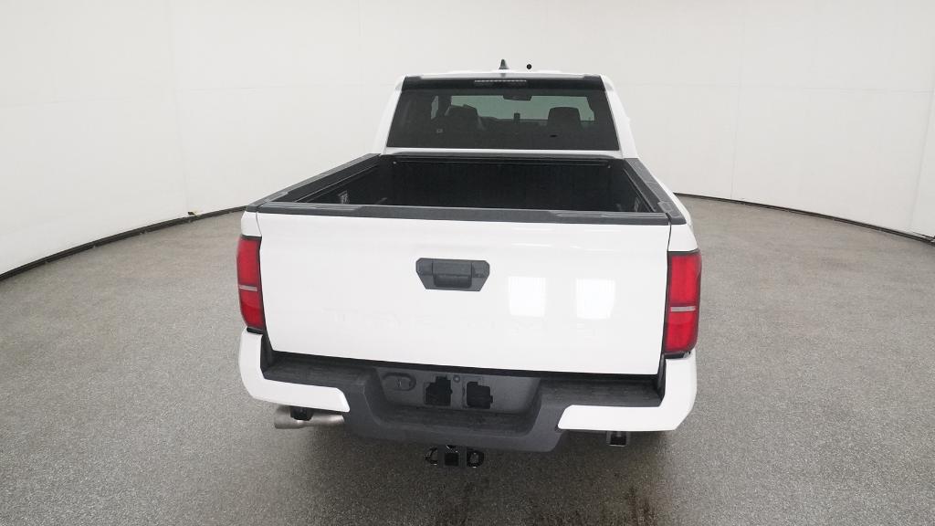 2025 Toyota Tacoma SR5 photo 18