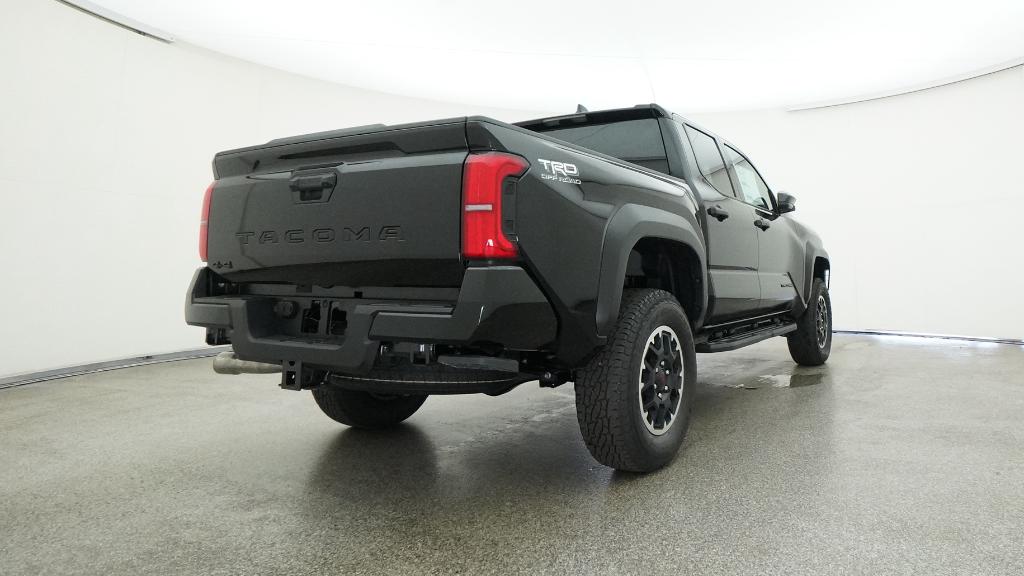 2025 Toyota Tacoma TRD Off-Road photo 2