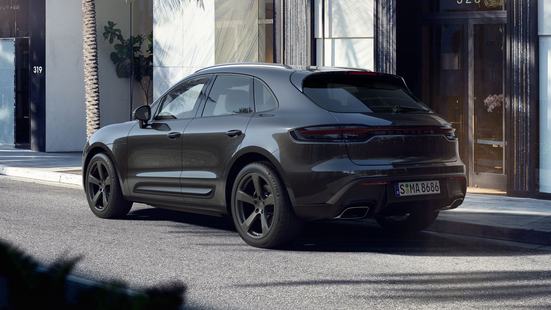 2025 Porsche Macan T photo 3