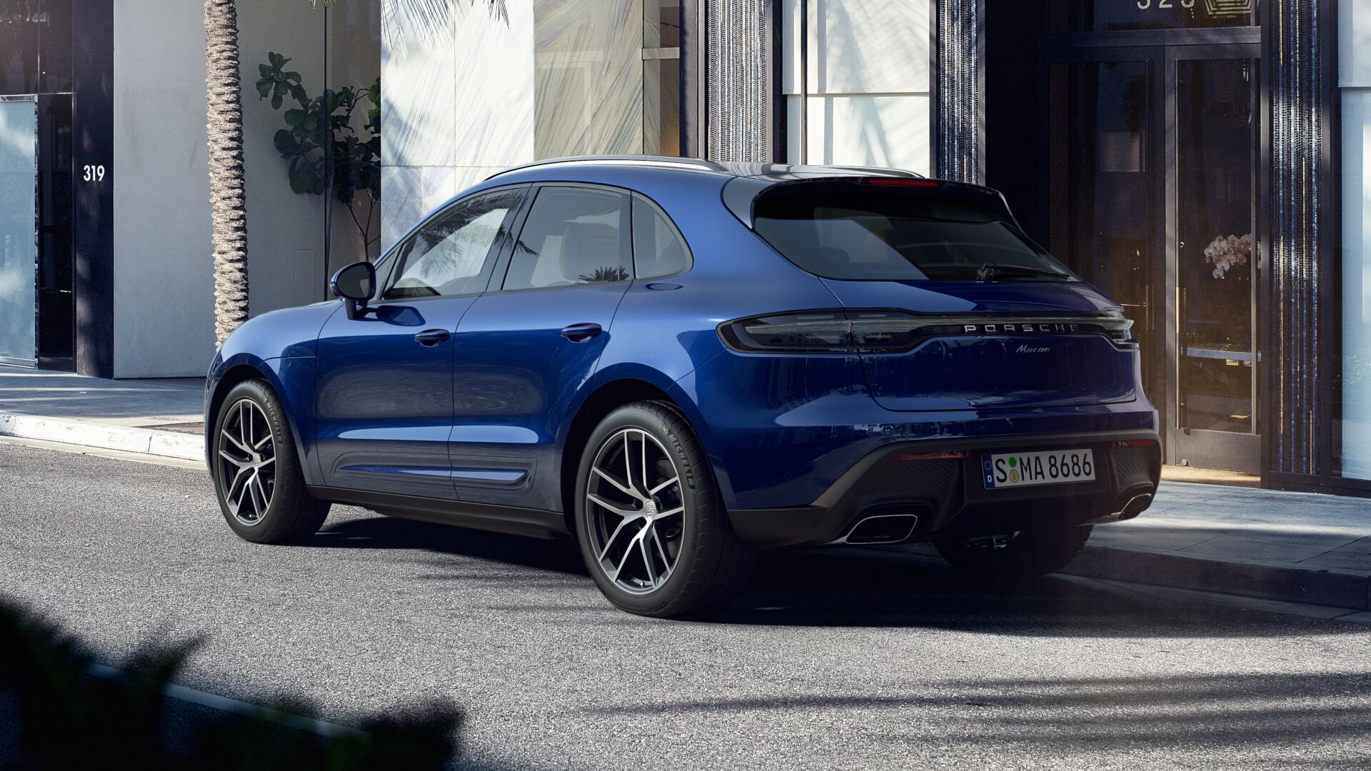 2025 Porsche Macan S photo 4