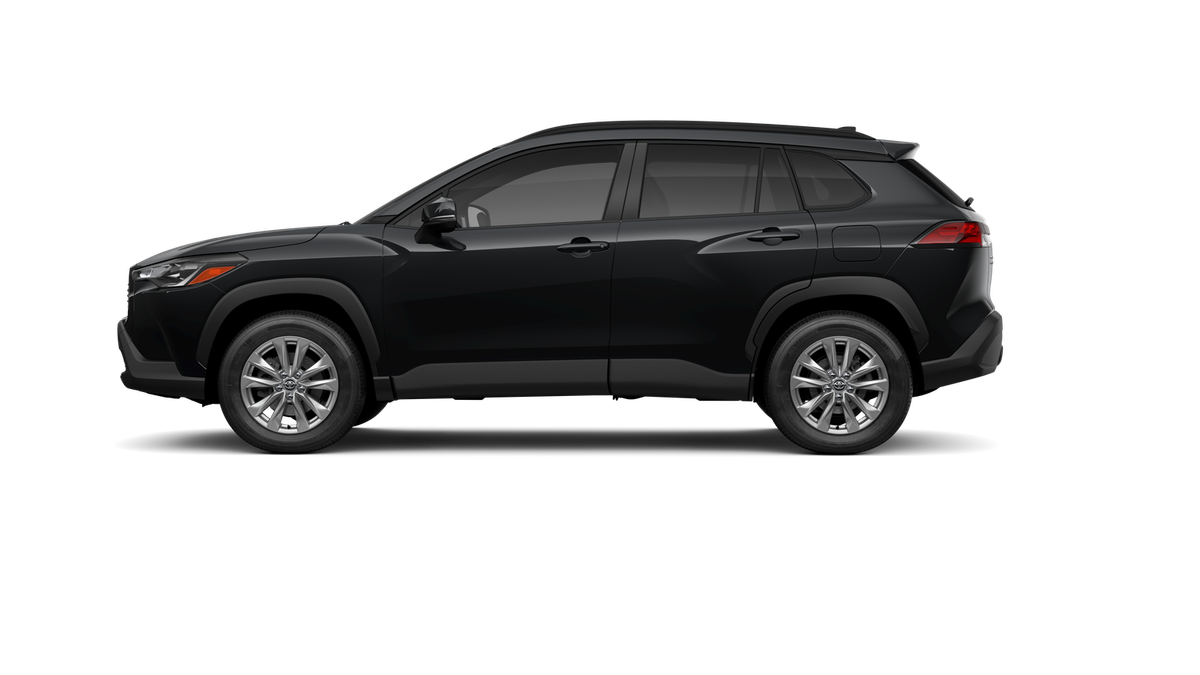 Toyota Corolla Cross LE photo 4