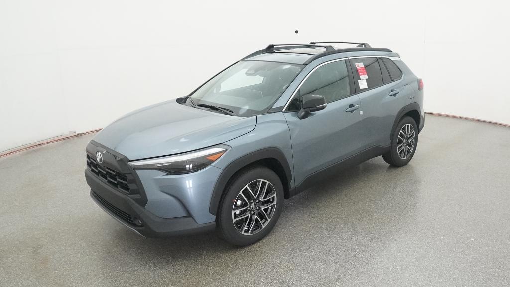 2026 Toyota Corolla Cross XLE photo 3