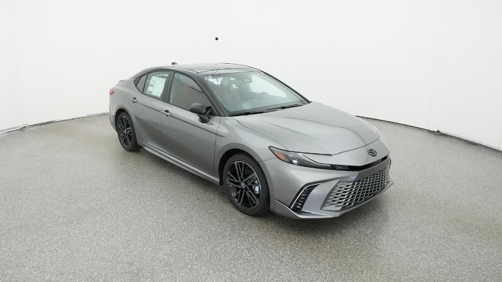 2025 Toyota Camry XSE photo 13