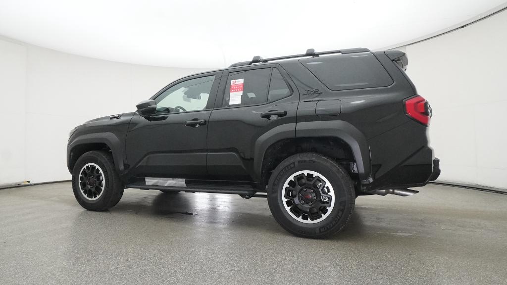 2025 Toyota 4Runner TRD Off-Road photo 2