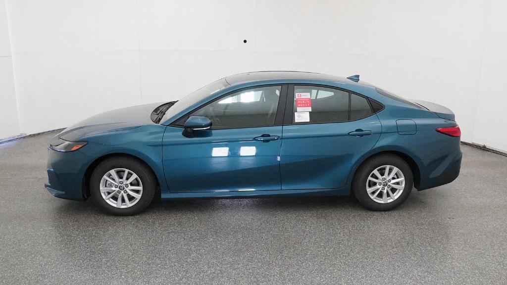 2026 Toyota Camry LE photo 36
