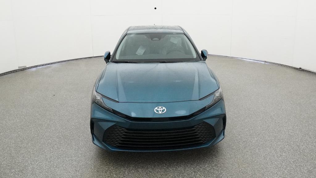 2025 Toyota Camry LE photo 35