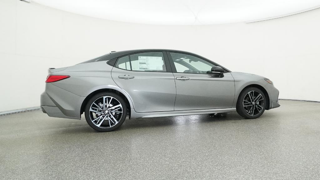 2025 Toyota Camry XSE photo 18