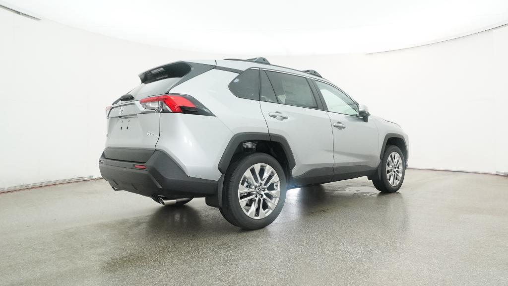 2025 Toyota RAV4 XLE Premium photo 2
