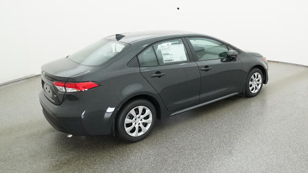 2025 Toyota Corolla LE photo 3