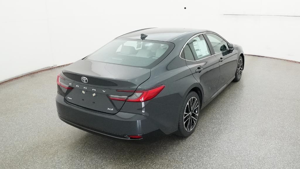2025 Toyota Camry XLE photo 4