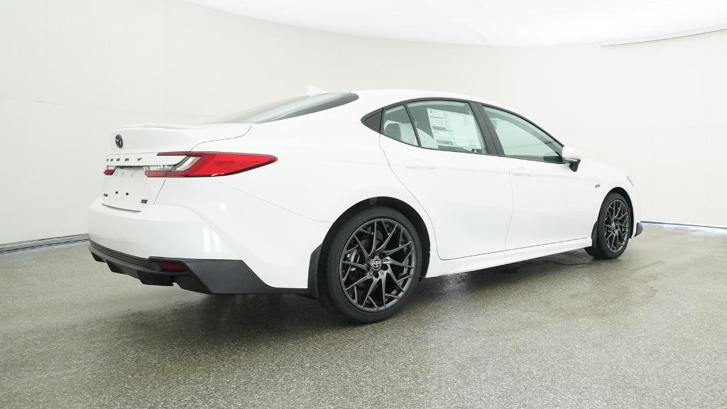 2025 Toyota Camry SE photo 4