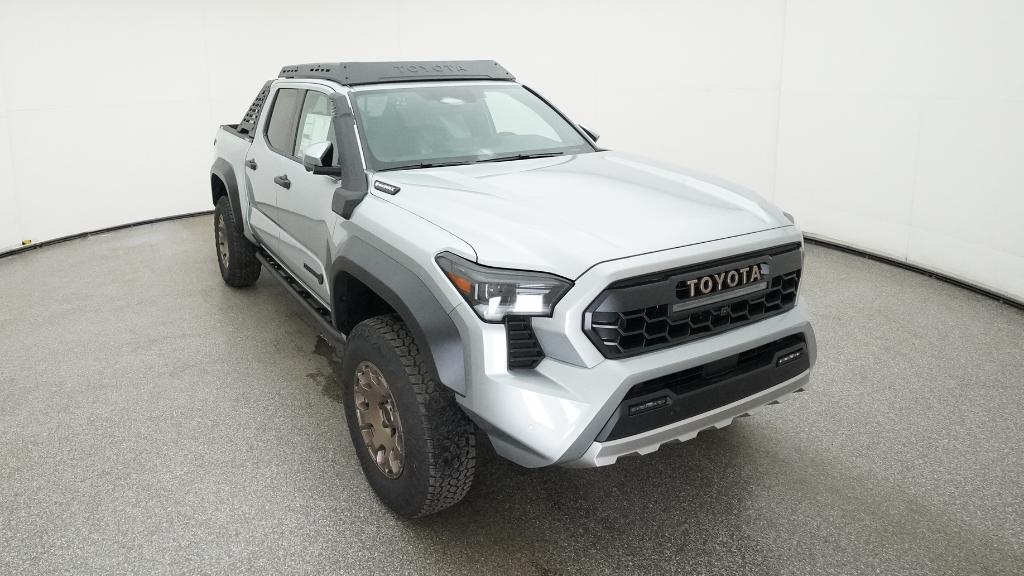 2025 Toyota Tacoma Trailhunter photo 3