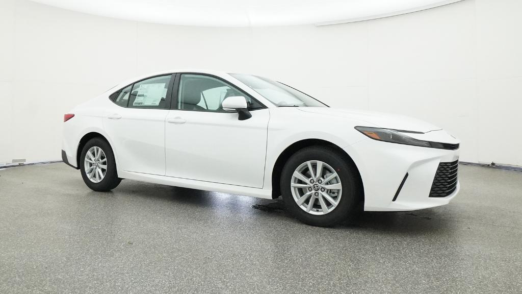 2025 Toyota Camry LE photo 19