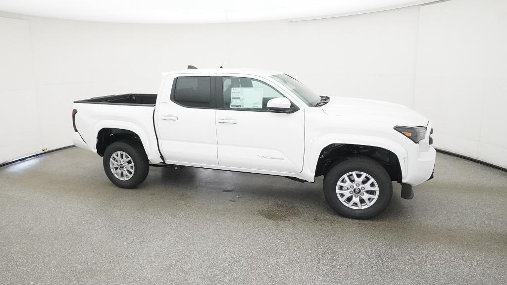 2025 Toyota Tacoma SR5 photo 2