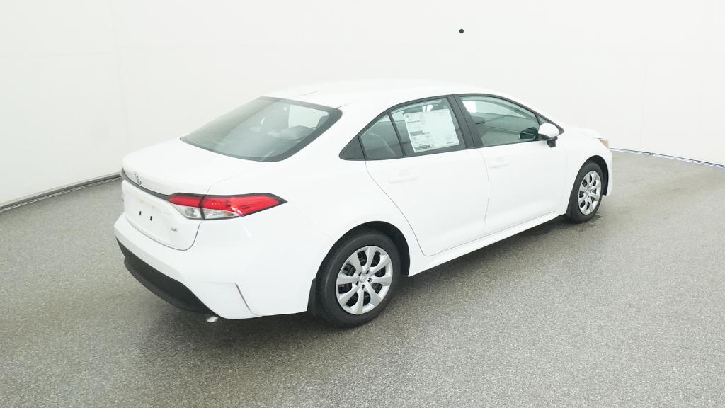 2025 Toyota Corolla LE photo 4