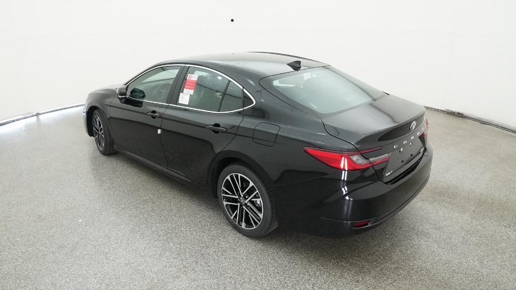 Used 2025 Toyota Camry XLE Sedan