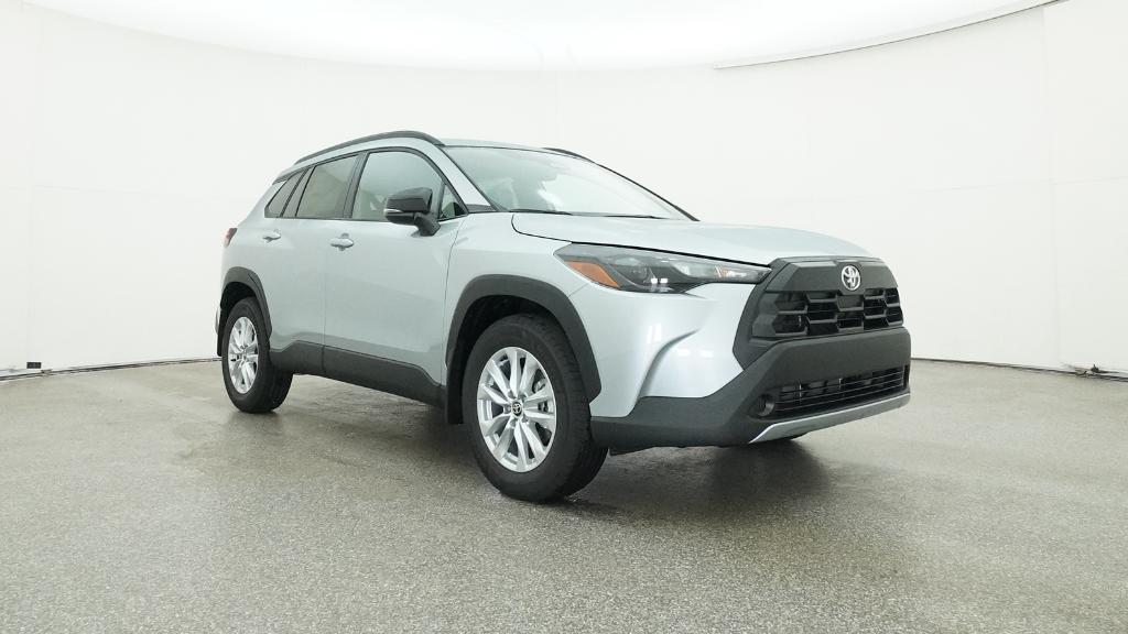 2026 Toyota Corolla Cross LE photo 2
