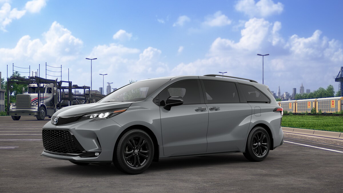 2025 Toyota Sienna XSE photo 2
