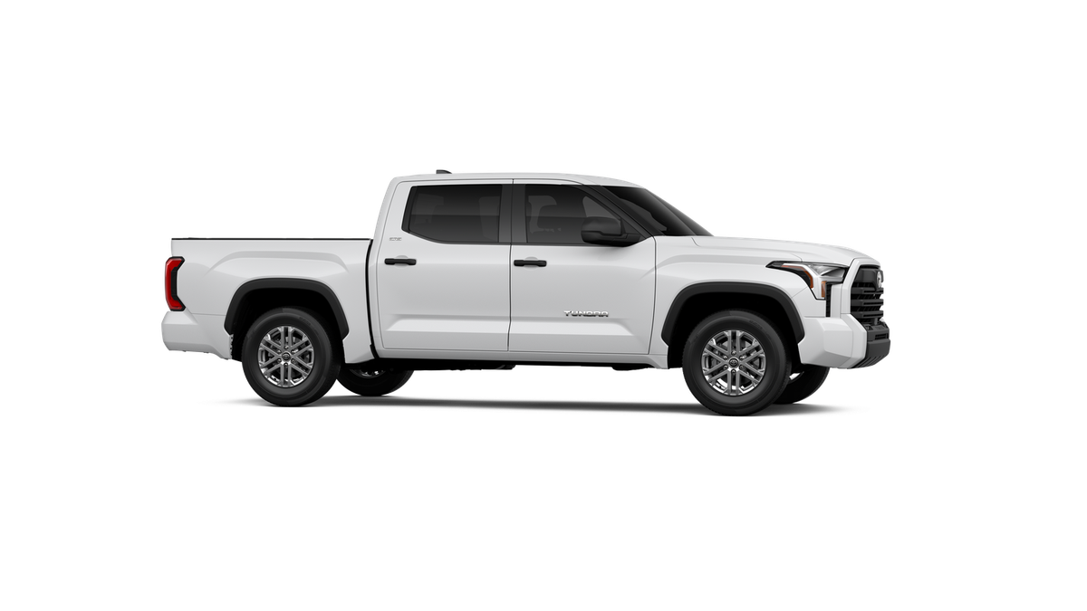 2025 Toyota Tundra SR5 CrewMax photo 16