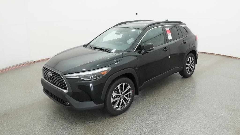 2025 Toyota Corolla Cross XLE 