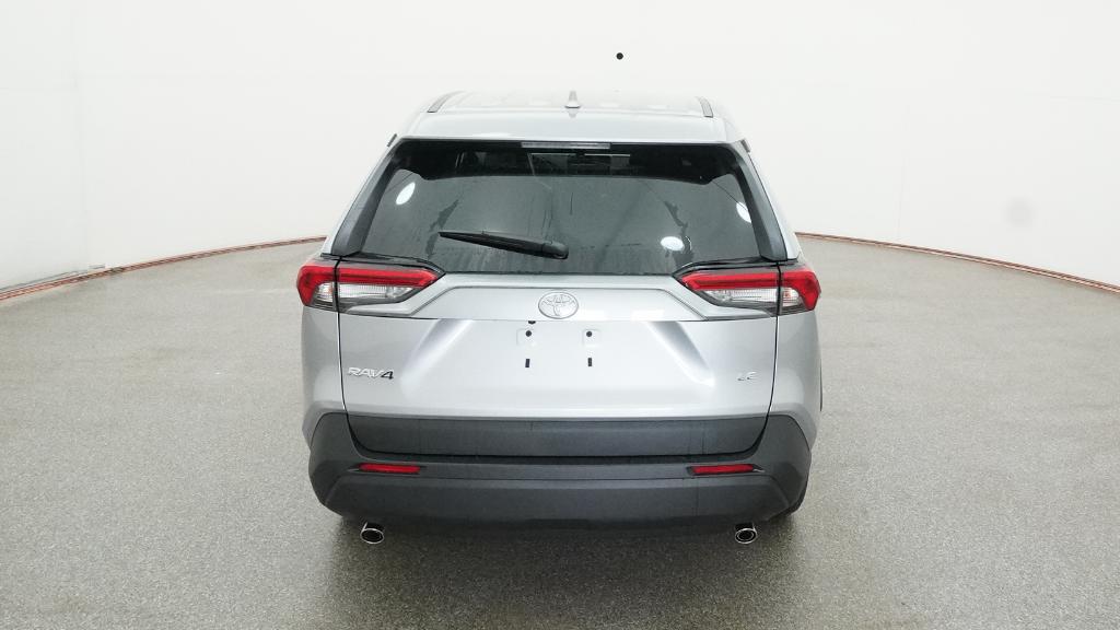 2025 Toyota RAV4 LE photo 4