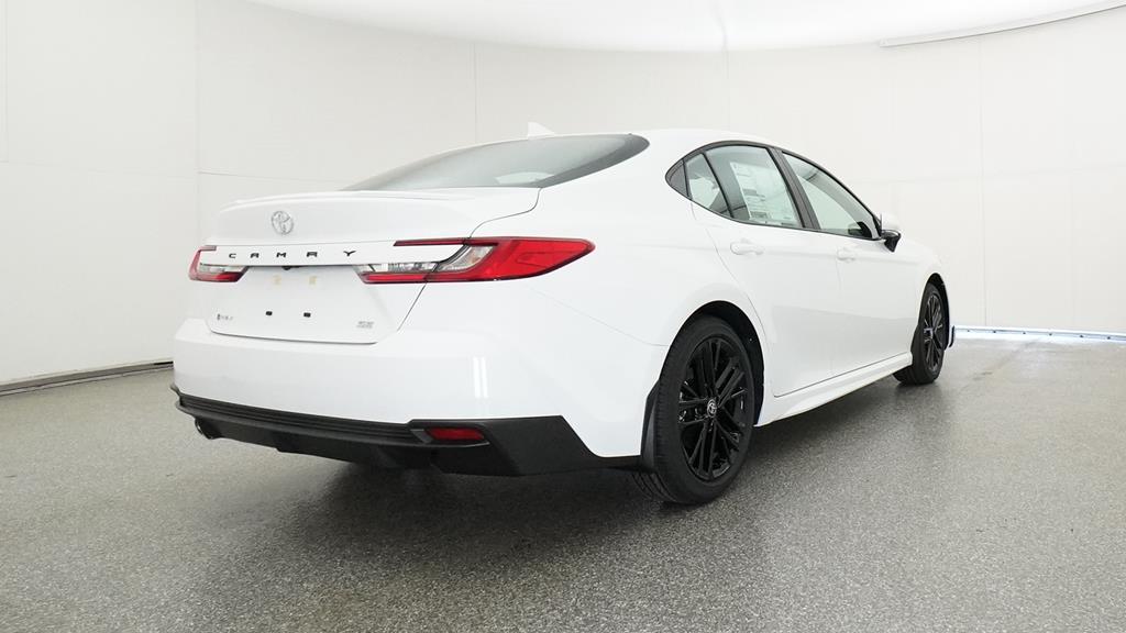 2025 Toyota Camry SE photo 15