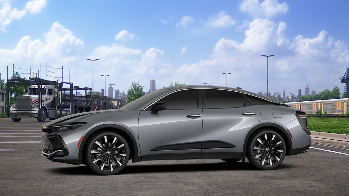2026 Toyota Crown Platinum photo 3