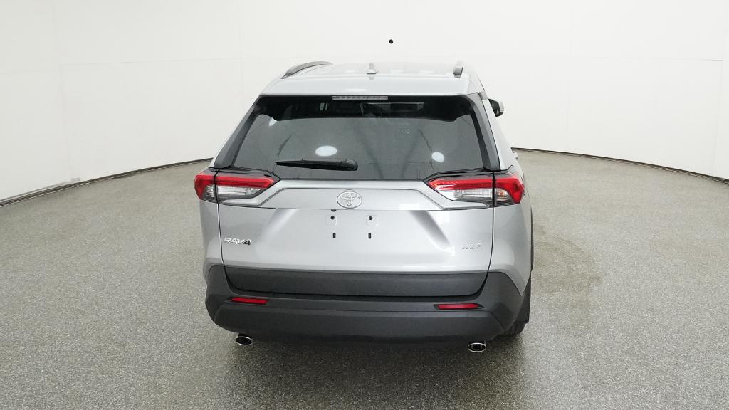 2025 Toyota RAV4 XLE photo 2