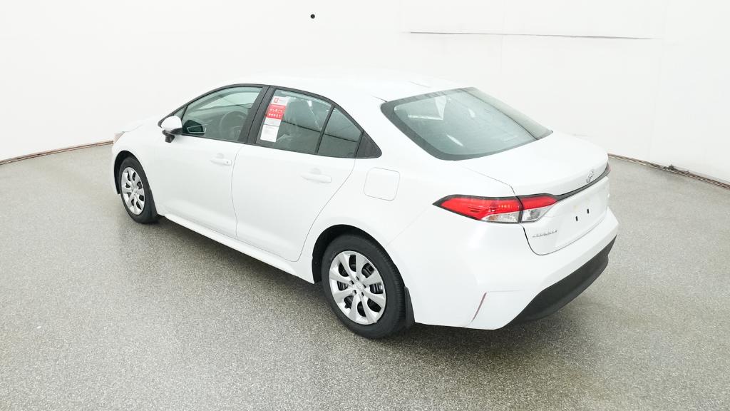 2025 Toyota Corolla LE photo 4
