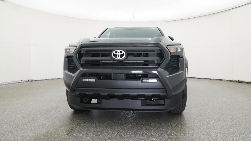 2025 Toyota Tacoma Double Cab SR5 photo 4