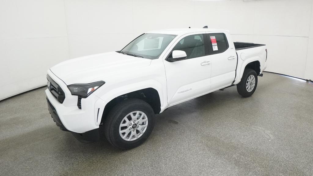 2025 Toyota Tacoma SR5 photo 3