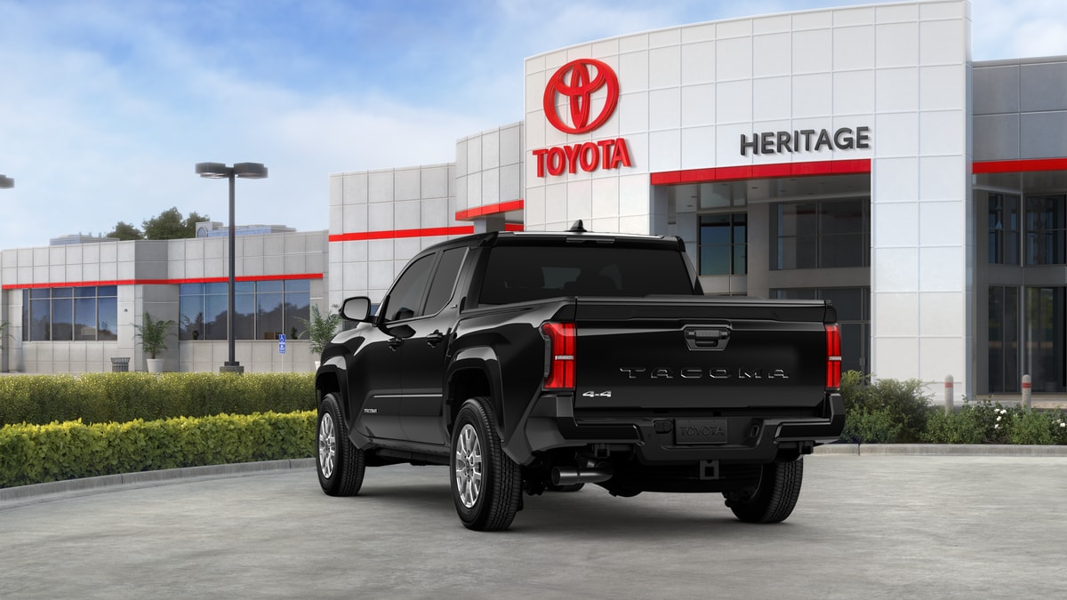 2025 Toyota Tacoma SR5 - Photo 17