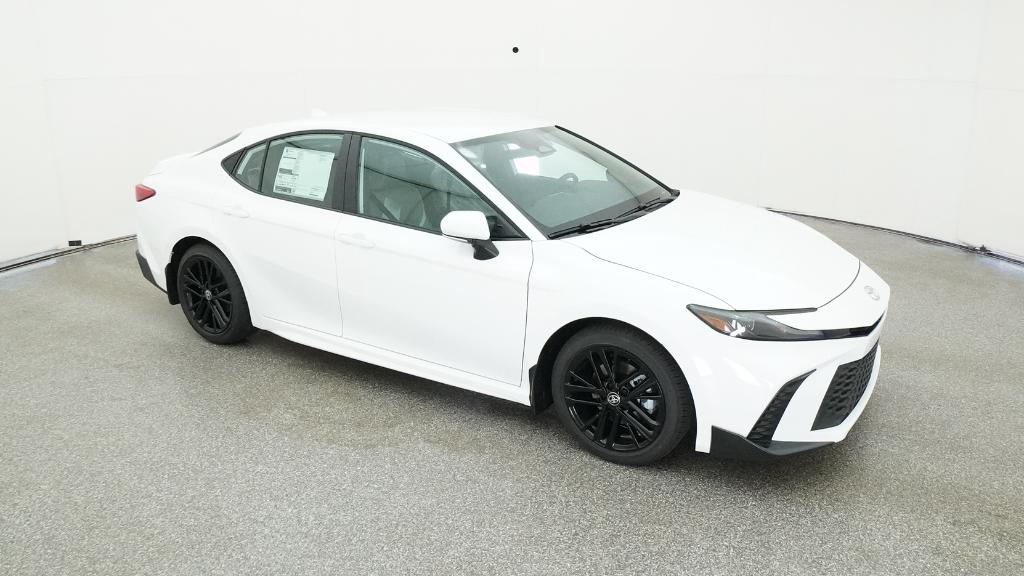2026 Toyota Camry SE photo 7