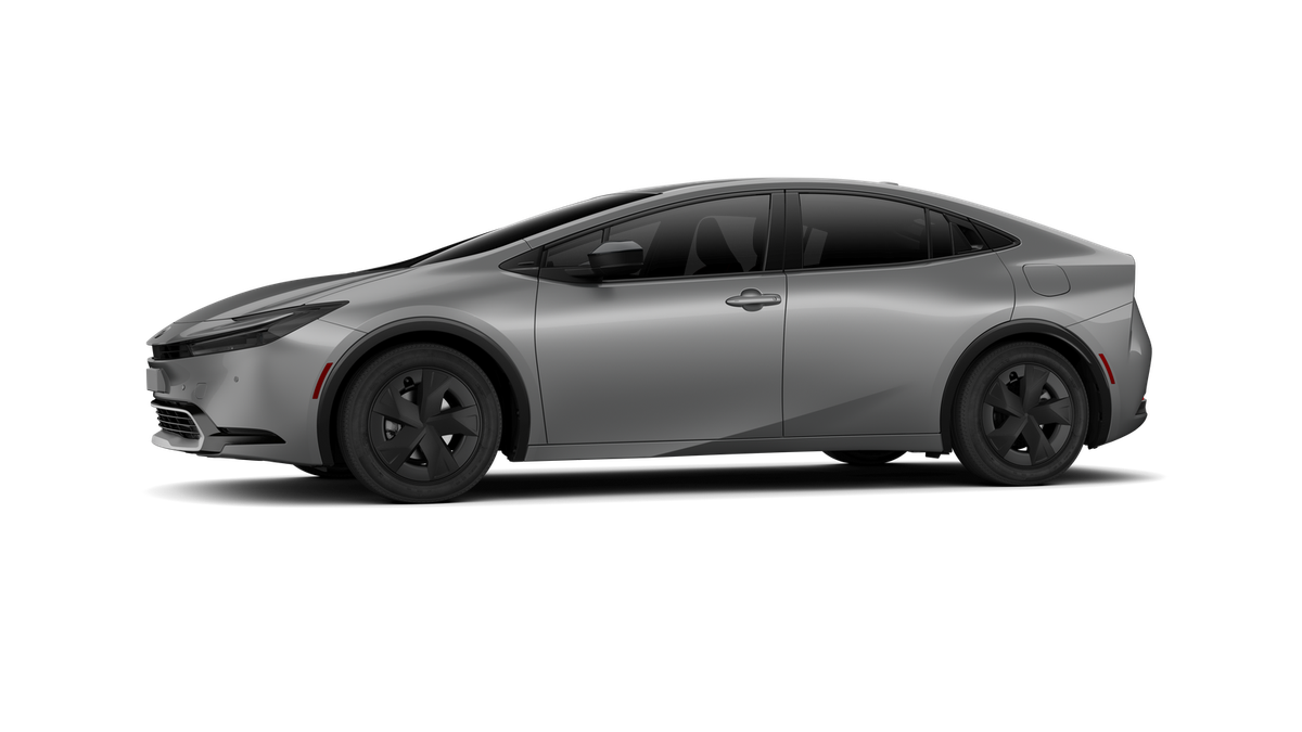 2026 Toyota Prius Plug-in Hybrid SE photo 3