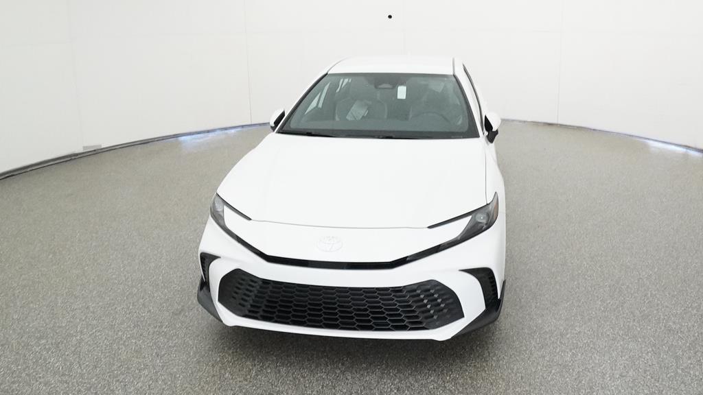 2025 Toyota Camry SE photo 4